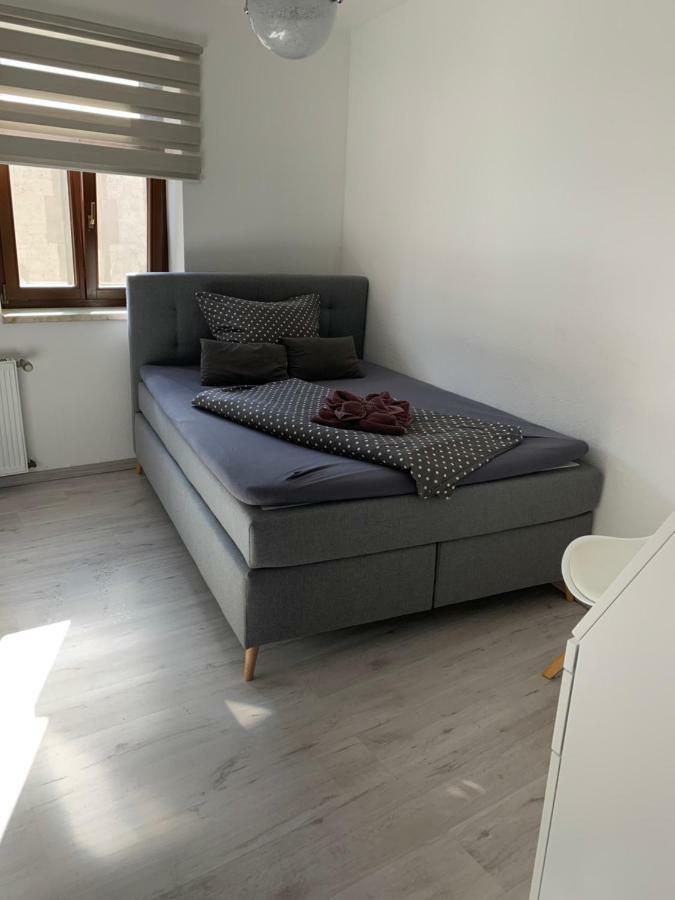 ארפורט Gaestehaus Gluecksmoment מראה חיצוני תמונה
